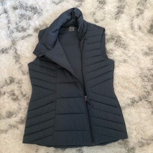 CALIA by Carrie Underwood Vest